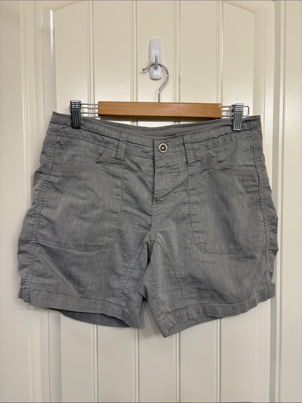 Kuhl Gray Utility Shorts great for summer, hiking, anytime!